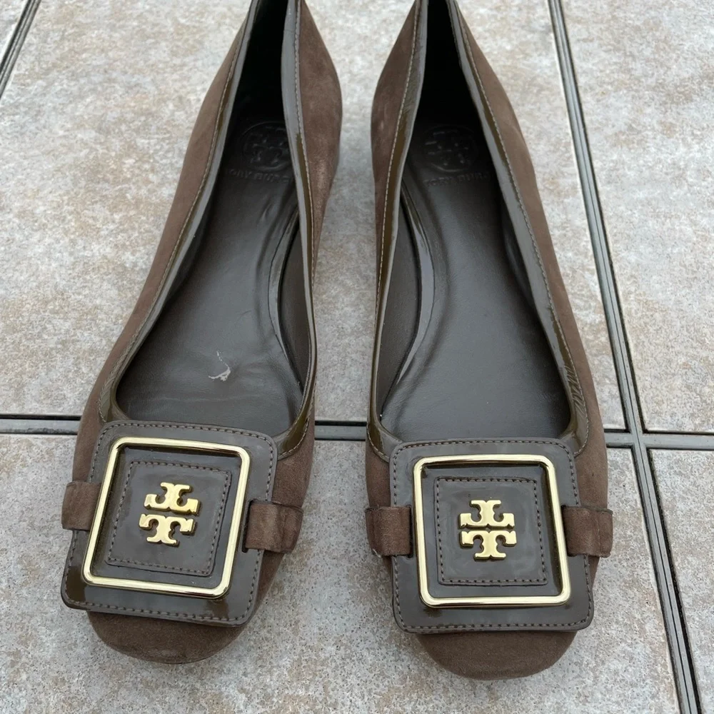 TORY BURCH Julian Mocha Suede Ballet Flats